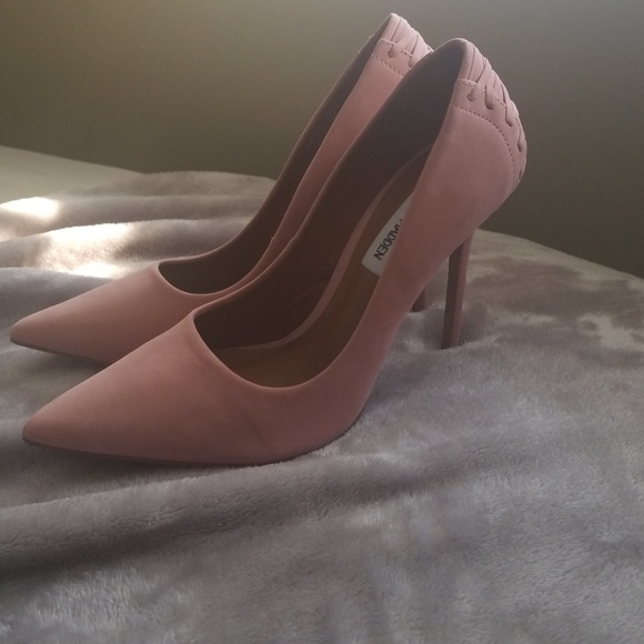 Steve Madden Shoes - Pink heels